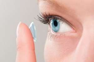 Contact Lenses Help Vision But Can Seriously Injure Eyes